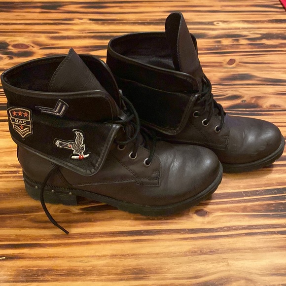 ROCK AND CANDY Black Ankle Boots w/designs sz 6.5 - Picture 3 of 6